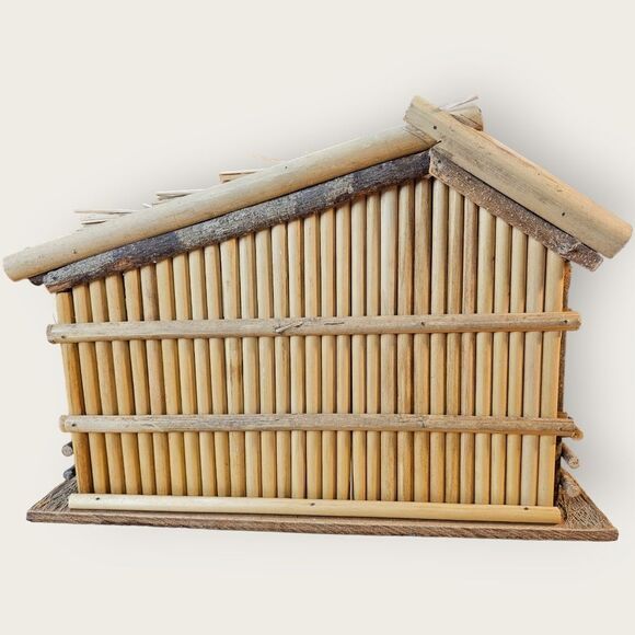 Vintage Hand Carved Wood Nativity Scene - Picture 12 of 13